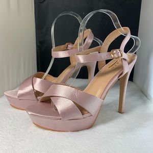 EUC Glaze Strap Heel Stiletto Pink
